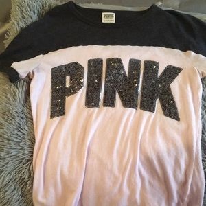 Victoria’s secret PINK t shirt, size extra small.